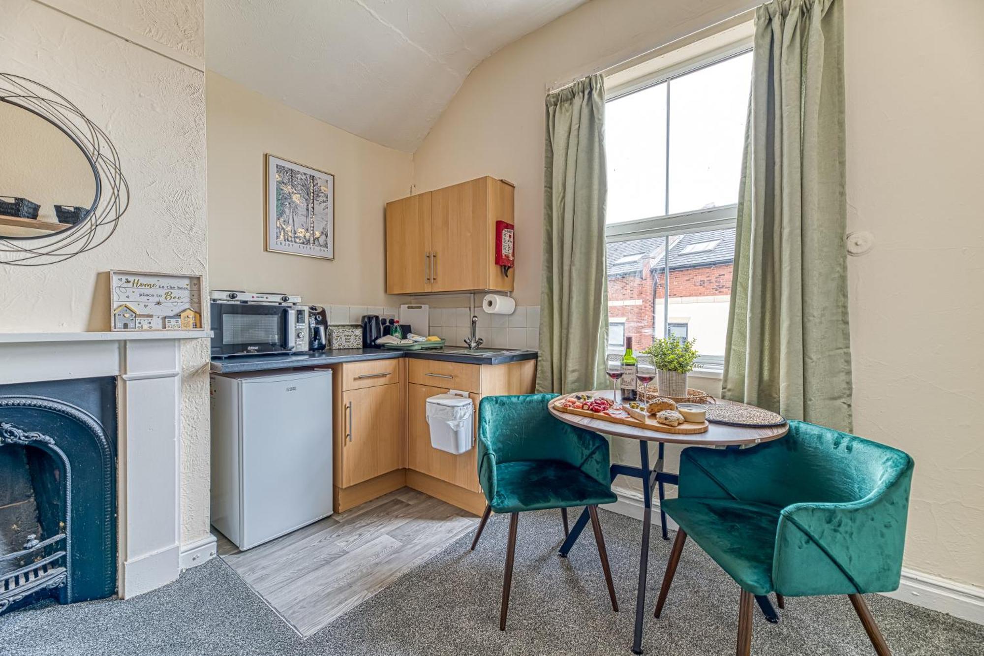 Chester Heights By Guestz Extérieur photo