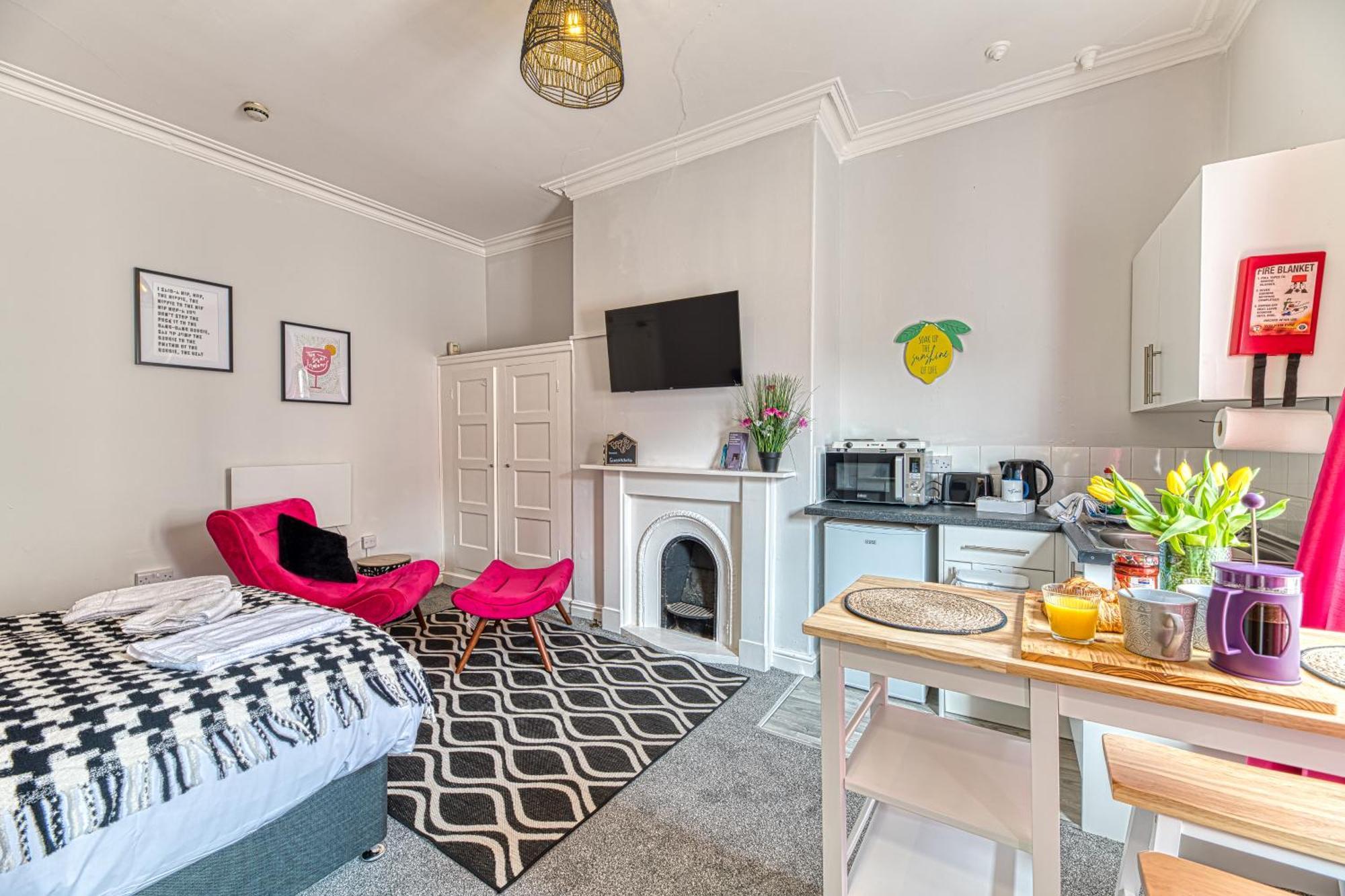 Chester Heights By Guestz Extérieur photo