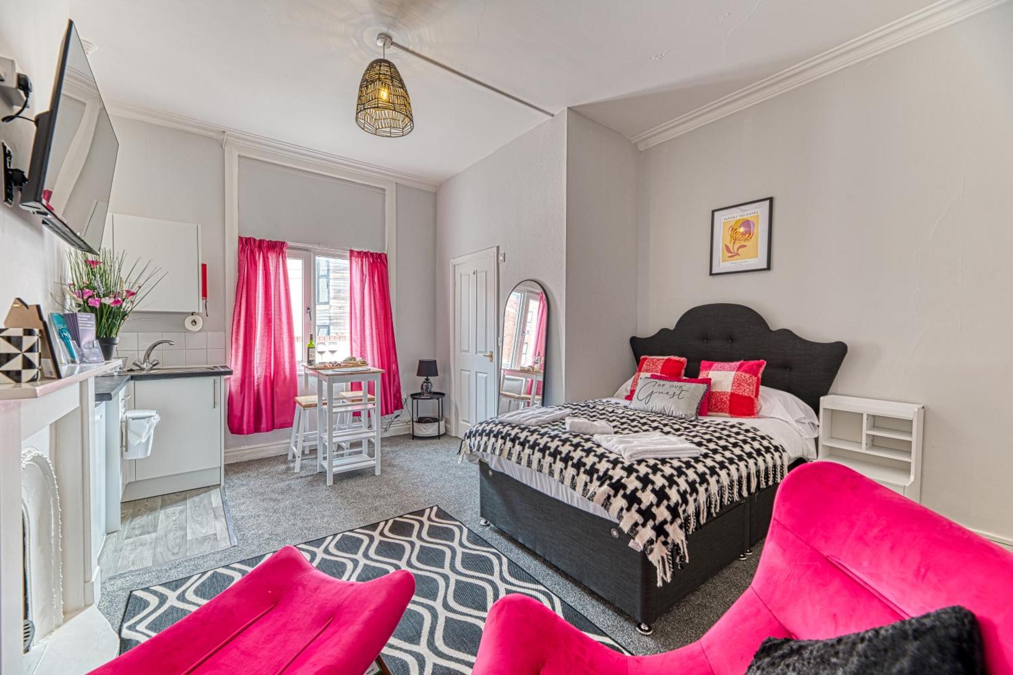 Chester Heights By Guestz Extérieur photo