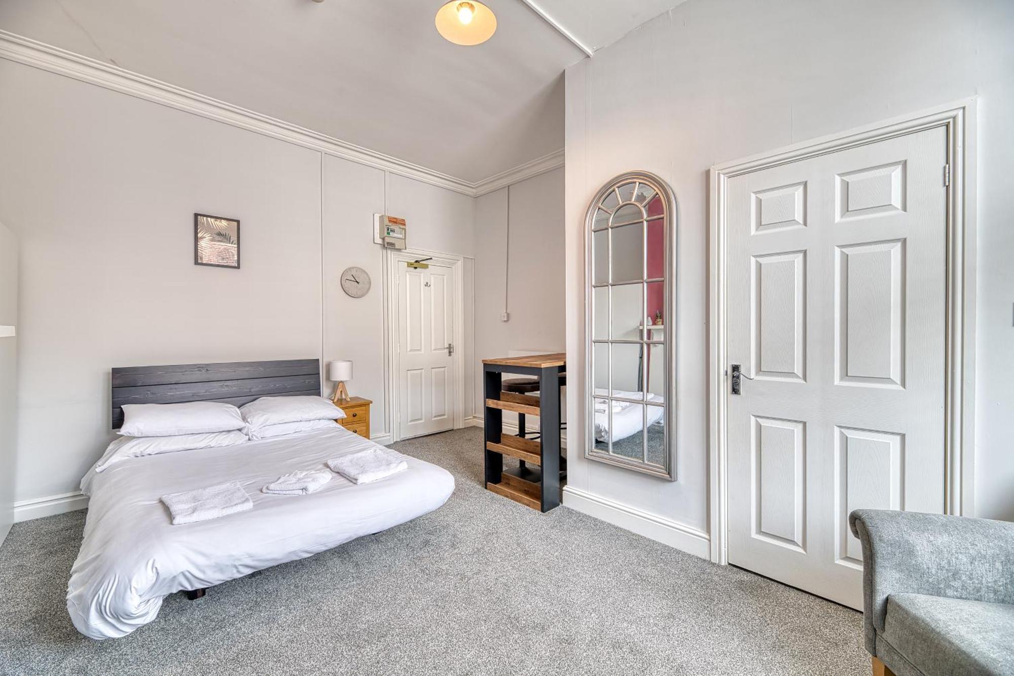 Chester Heights By Guestz Extérieur photo